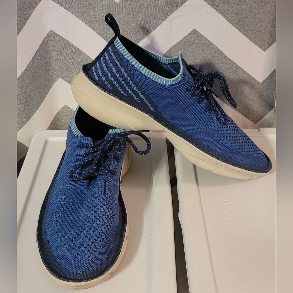Clarks Origin 2.0 Cobalt Knit Shoes EUC